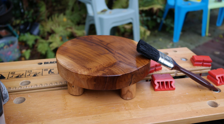 Teak Oil Vs Tung Oil: Which Is Better For Wood?